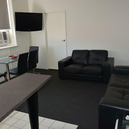 Apartments On Flemington Melbourne Bagian luar foto