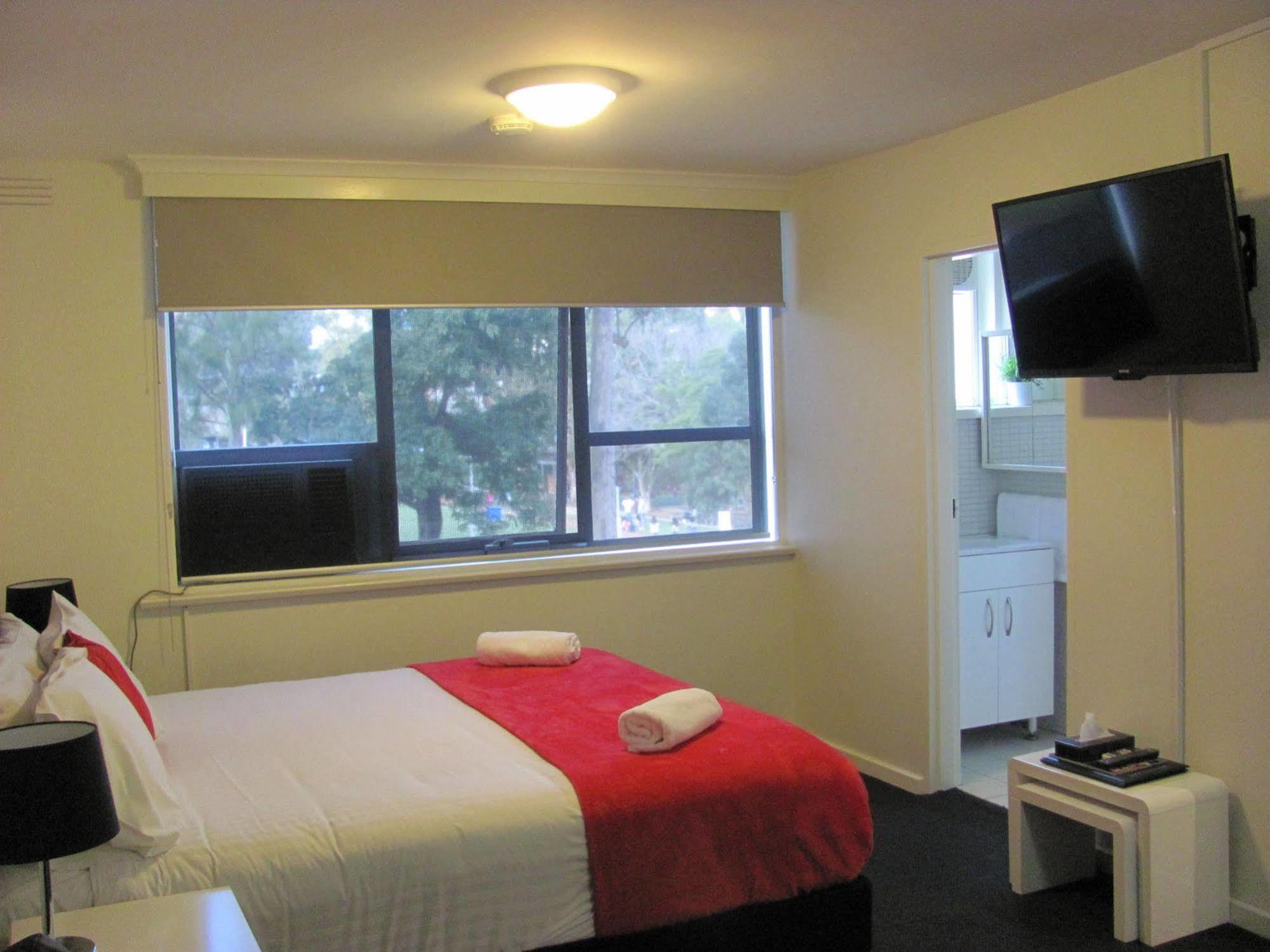 Apartments On Flemington Melbourne Bagian luar foto