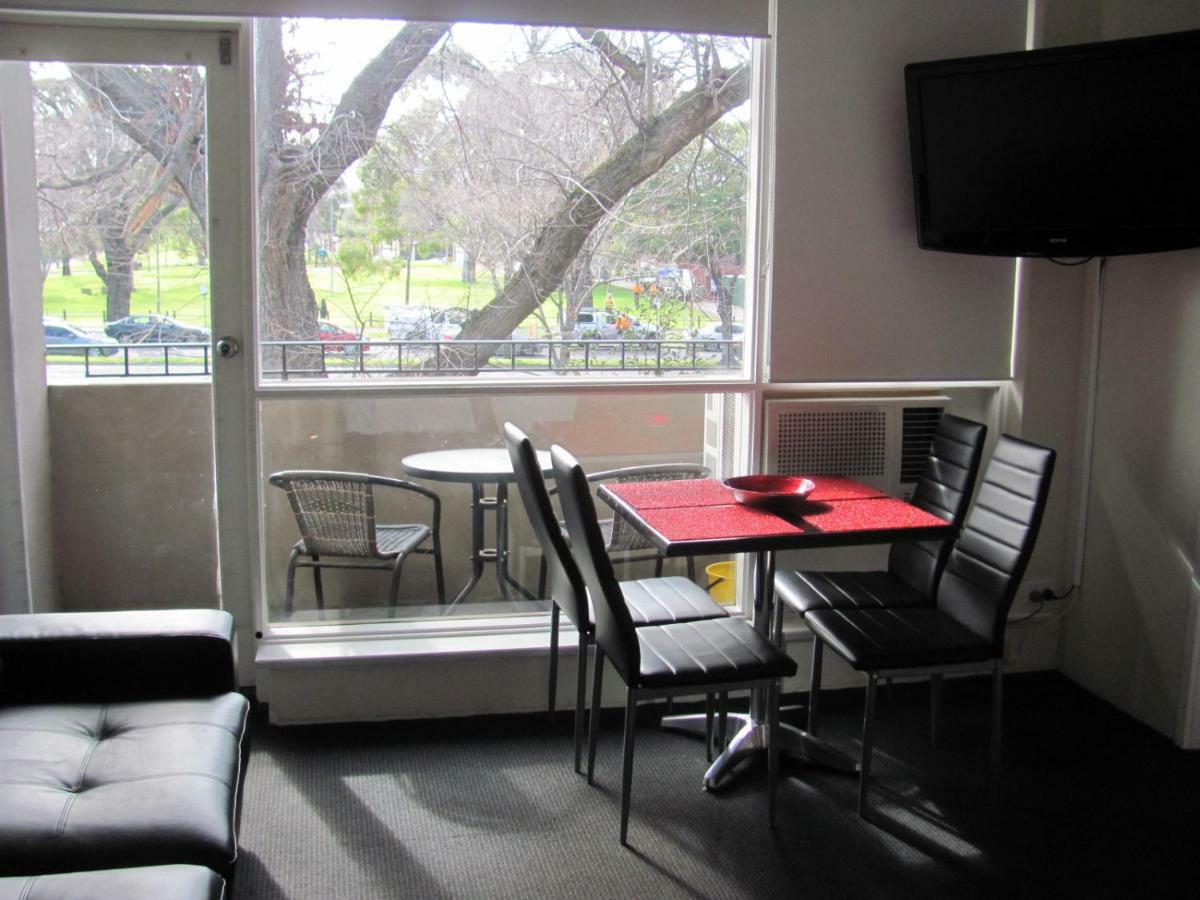 Apartments On Flemington Melbourne Bagian luar foto