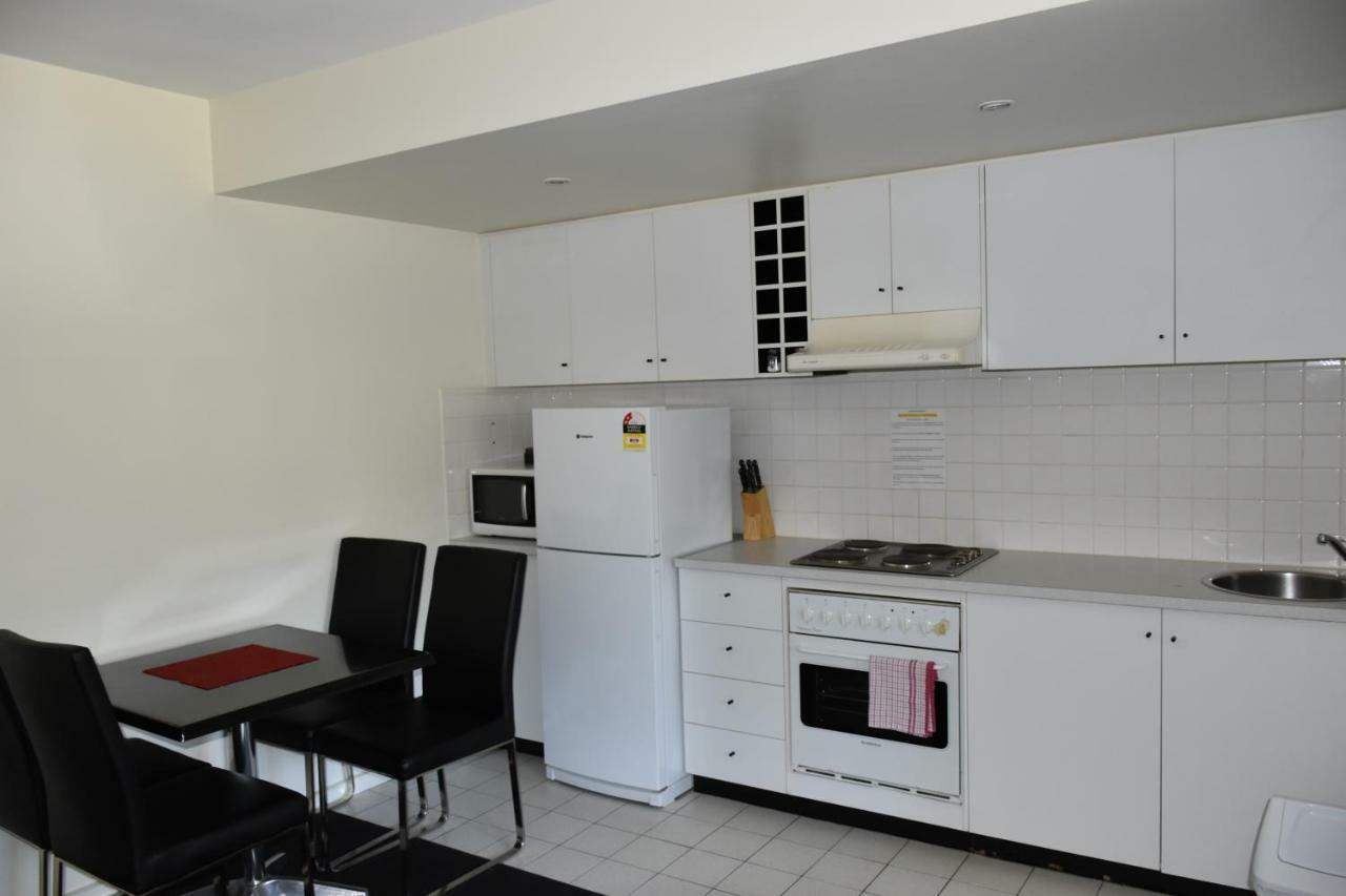 Apartments On Flemington Melbourne Bagian luar foto