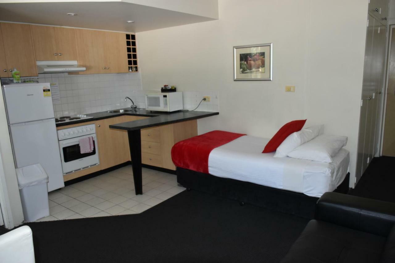 Apartments On Flemington Melbourne Bagian luar foto